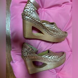 ROSE Gold Free People Sandal Wedges